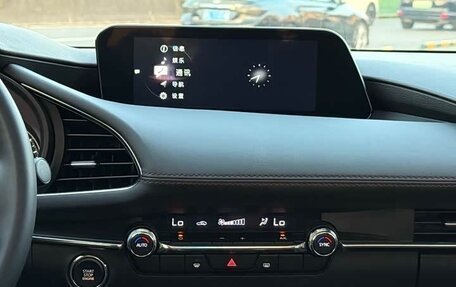 Mazda 3, 2023 год, 1 540 000 рублей, 18 фотография