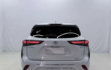 Toyota Highlander, 2026 год, 8 100 700 рублей, 5 фотография
