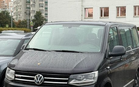 Volkswagen Multivan T6 рестайлинг, 2016 год, 3 300 000 рублей, 3 фотография