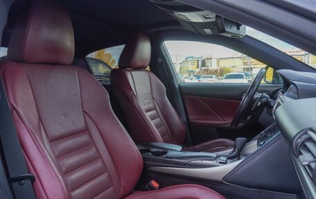 Lexus IS III, 2017 год, 2 600 000 рублей, 13 фотография