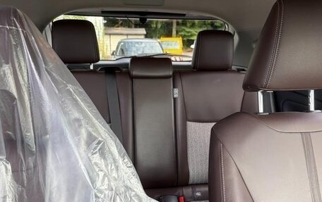 Toyota Yaris Cross, 2022 год, 1 290 000 рублей, 9 фотография
