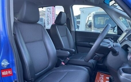 Honda Freed II, 2023 год, 1 300 000 рублей, 8 фотография
