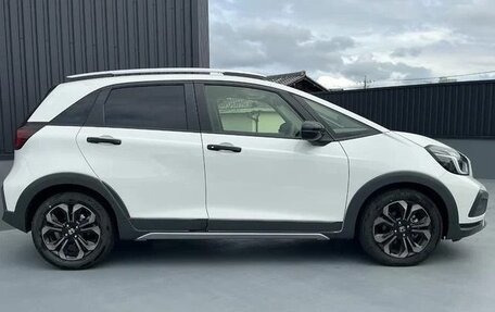 Honda Fit, 2023 год, 1 500 000 рублей, 4 фотография