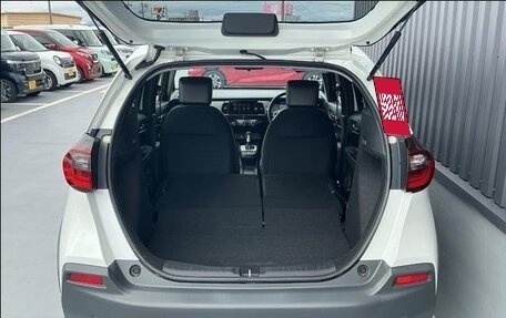Honda Fit, 2023 год, 1 500 000 рублей, 8 фотография