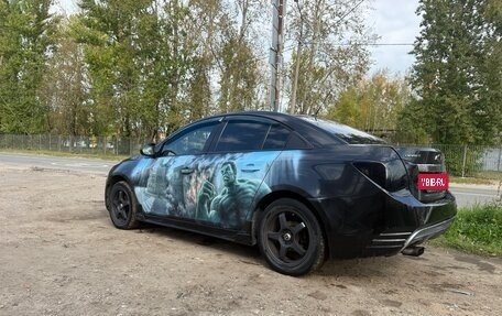 Chevrolet Cruze II, 2011 год, 900 000 рублей, 4 фотография