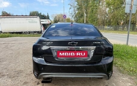 Chevrolet Cruze II, 2011 год, 900 000 рублей, 5 фотография