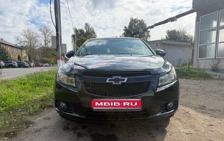 Chevrolet Cruze II, 2011 год, 900 000 рублей, 11 фотография