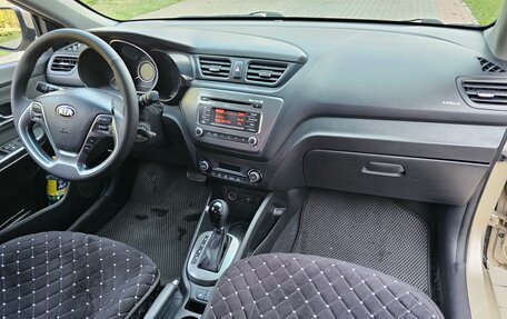 KIA Rio III рестайлинг, 2015 год, 860 000 рублей, 7 фотография