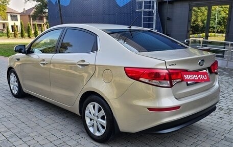 KIA Rio III рестайлинг, 2015 год, 860 000 рублей, 4 фотография