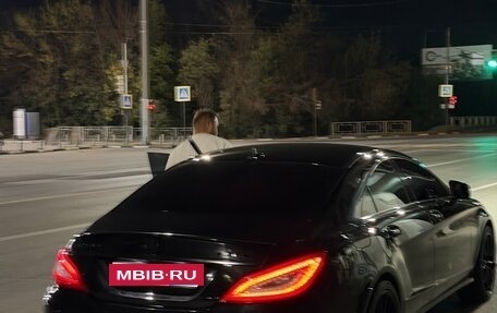 Mercedes-Benz CLS, 2011 год, 2 090 000 рублей, 2 фотография