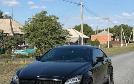 Mercedes-Benz CLS, 2011 год, 2 090 000 рублей, 3 фотография