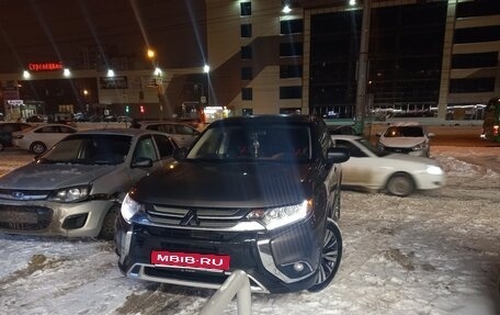 Mitsubishi Outlander III рестайлинг 3, 2020 год, 2 200 000 рублей, 1 фотография