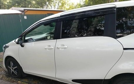 Toyota Sienta II, 2020 год, 1 555 000 рублей, 16 фотография