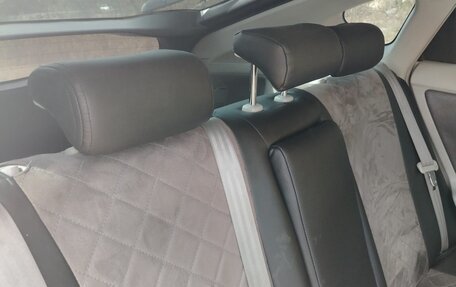 Toyota Prius, 2011 год, 1 100 000 рублей, 2 фотография