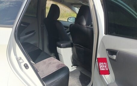Toyota Prius, 2011 год, 1 100 000 рублей, 3 фотография