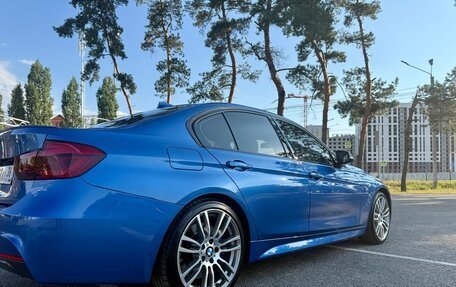 BMW 3 серия, 2018 год, 3 300 000 рублей, 14 фотография