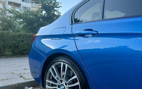BMW 3 серия, 2018 год, 3 300 000 рублей, 16 фотография