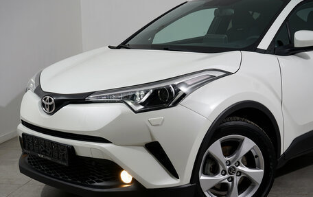 Toyota C-HR I рестайлинг, 2018 год, 1 895 000 рублей, 6 фотография