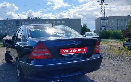 Mercedes-Benz C-Класс, 2003 год, 420 000 рублей, 6 фотография