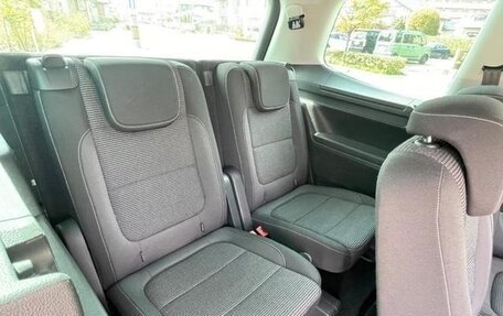 Volkswagen Sharan II, 2016 год, 995 000 рублей, 7 фотография