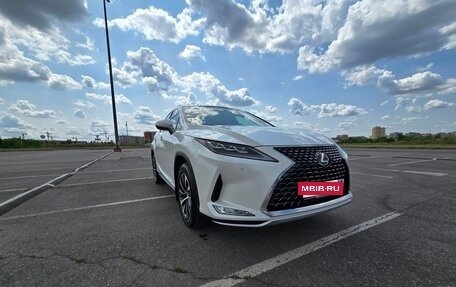 Lexus RX IV рестайлинг, 2021 год, 5 999 000 рублей, 8 фотография