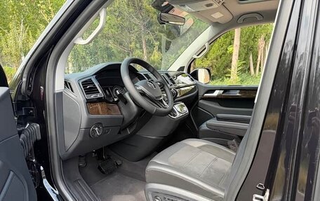 Volkswagen Multivan T6 рестайлинг, 2019 год, 7 350 000 рублей, 13 фотография