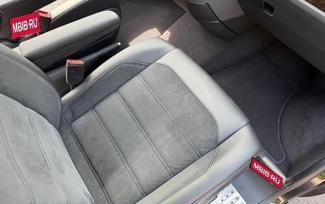 Volkswagen Multivan T6 рестайлинг, 2019 год, 7 350 000 рублей, 16 фотография
