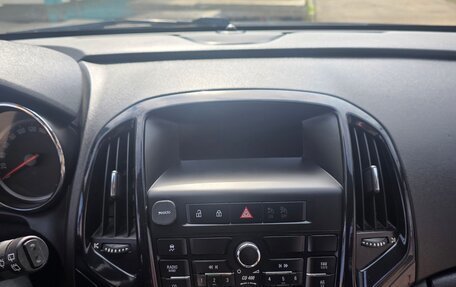 Opel Astra J, 2011 год, 515 000 рублей, 11 фотография