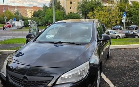 Opel Astra J, 2011 год, 515 000 рублей, 2 фотография