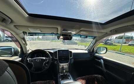 Toyota Land Cruiser 200, 2016 год, 4 000 000 рублей, 8 фотография