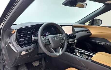 Lexus RX IV рестайлинг, 2025 год, 6 900 000 рублей, 9 фотография