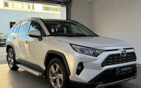 Toyota RAV4, 2019 год, 3 799 000 рублей, 3 фотография