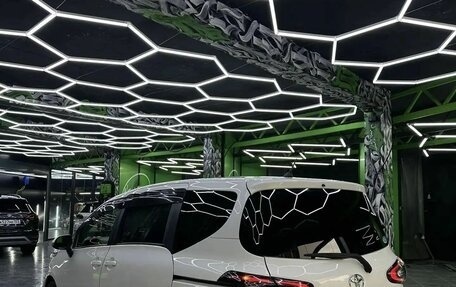 Toyota Sienta II, 2018 год, 1 330 000 рублей, 3 фотография