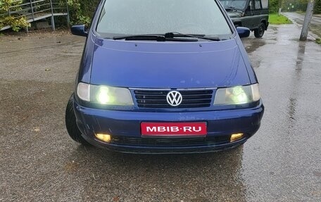 Volkswagen Sharan I рестайлинг, 1999 год, 560 000 рублей, 1 фотография