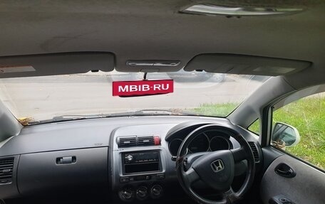 Honda Fit III, 2001 год, 150 000 рублей, 4 фотография