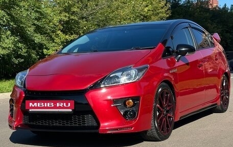 Toyota Prius v (+) I (ZVW40/41) рестайлинг, 2012 год, 1 550 000 рублей, 2 фотография