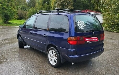 Volkswagen Sharan I рестайлинг, 1999 год, 560 000 рублей, 4 фотография