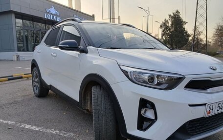KIA Stonic, 2020 год, 1 580 066 рублей, 3 фотография