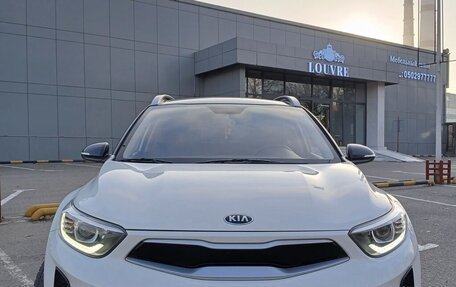 KIA Stonic, 2020 год, 1 580 066 рублей, 2 фотография