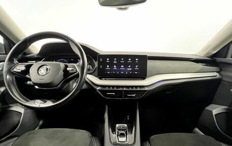 Skoda Octavia IV, 2021 год, 2 300 000 рублей, 13 фотография