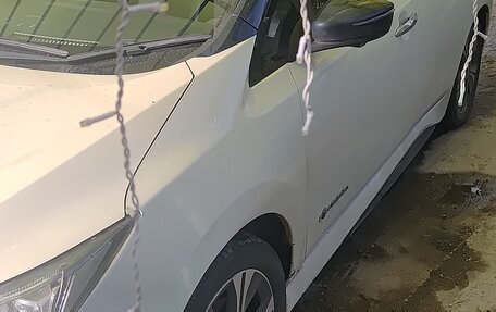 Nissan Leaf II, 2018 год, 1 550 000 рублей, 1 фотография