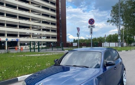 BMW 1 серия, 2005 год, 630 000 рублей, 1 фотография