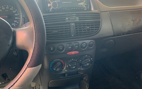 Fiat Punto III Punto Evo рестайлинг, 2001 год, 100 000 рублей, 6 фотография