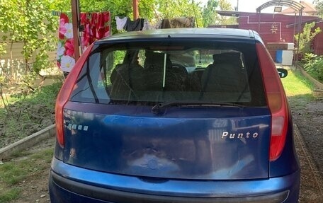 Fiat Punto III Punto Evo рестайлинг, 2001 год, 100 000 рублей, 2 фотография