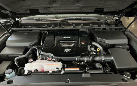 Toyota Land Cruiser, 2025 год, 15 667 000 рублей, 9 фотография
