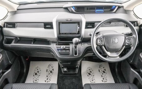 Honda Freed II, 2018 год, 1 599 000 рублей, 11 фотография