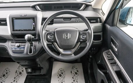 Honda Freed II, 2018 год, 1 599 000 рублей, 15 фотография