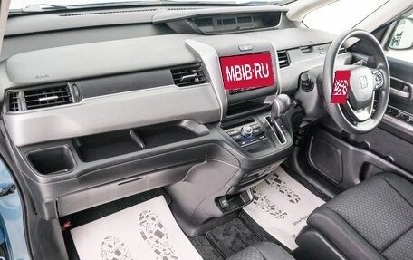 Honda Freed II, 2018 год, 1 599 000 рублей, 13 фотография