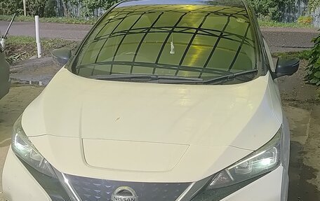 Nissan Leaf II, 2018 год, 1 550 000 рублей, 2 фотография