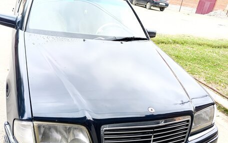 Mercedes-Benz C-Класс, 1996 год, 330 000 рублей, 2 фотография